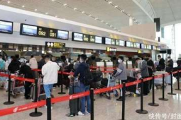 重庆江北国际机场假期迎送旅客万人次