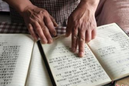 农民作家外卖诗人走红草根创作者以平凡有力量出圈