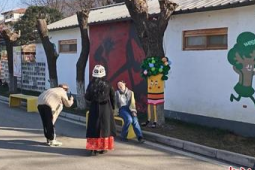 城市青年秦岭山下探寻别样新春年味