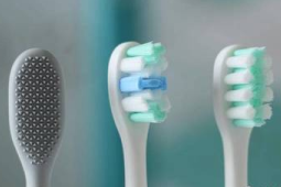 长期使用电动牙刷会导致牙齿变薄牙龈出血吗