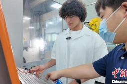 埃及留学生小明的逐梦之路用中文编程未来