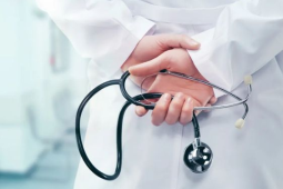 医生自嘲天塌了竟被患者用AI查出治疗方案错误