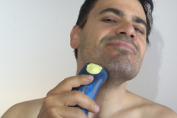 经常刮胡子会让胡子变得更粗吗