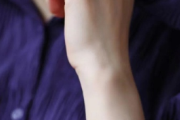 云南瑞丽东方珠宝城非洲翠成消费者新宠