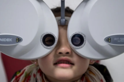 孩子太早戴近视镜会加重近视是真是假