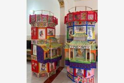 瑶乡新春炸草龙舞长鼓欢庆佳节