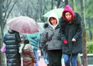 湖北寒潮来袭最高温骤降超℃