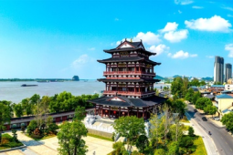 江西彭泽狄公楼春节假期游客如织文旅市场持续升温