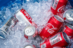 当代年轻人被盲盒调酒挑战硬控这些饮料千万小心