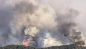 山西平遥沁源交界山火扑救工作持续紧张推进  第1张