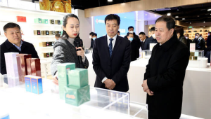 西北最大进口保税商品展销综合体开业打造跨境消费新地标 第1张 西北最大进口保税商品展销综合体开业打造跨境消费新地标 第1张