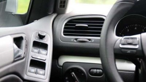 春季行车必备:五招助爱车远离杨柳絮烦恼 第1张 春季行车必备:五招助爱车远离杨柳絮烦恼 第1张