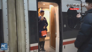 春运列车上的双乘夫妻守护团圆温暖归途 第1张 春运列车上的双乘夫妻守护团圆温暖归途 第1张