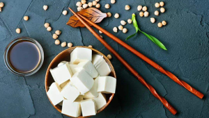 全天盯紧不断挖坑中式养生连环套圈住老人疯狂割韭菜 第1张 全天盯紧不断挖坑中式养生连环套圈住老人疯狂割韭菜 第1张