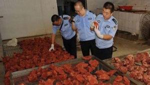 仨团伙用猪肉浸泡牛肉粉冒充牛肉售卖
