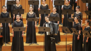 川江号子震天响峡锁浪打山回荡 第1张 川江号子震天响峡锁浪打山回荡 第1张